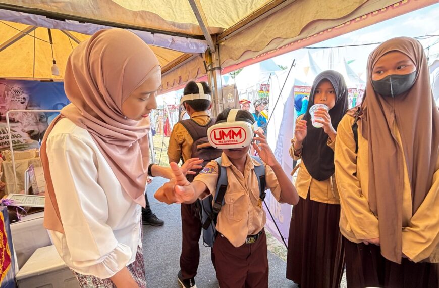 Transformasi Pendidikan Lewat Teknologi: Mahasiswa UMM Bangun Dunia Virtual Interaktif