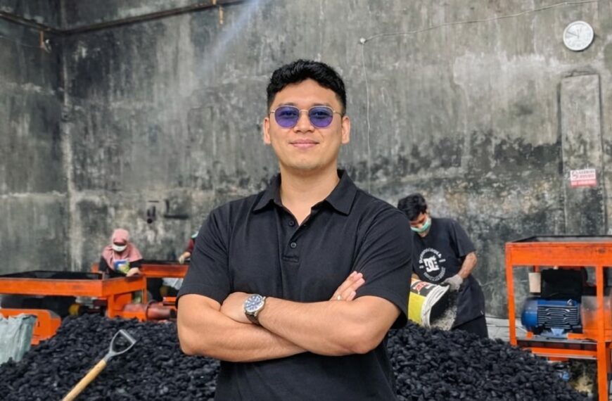 Raup Omzet Ratusan Juta, Alumnus Manajemen UMM Sukses Tembus Pasar Ekspor Arang Briket